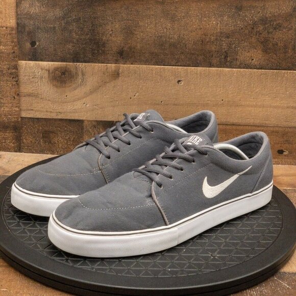 NIKE SATIRE MENS ATHLETIC SHOES RETRO SNEAKERS SKATER GRAY CASUAL LOW SIZE 13 - Picture 1 of 9